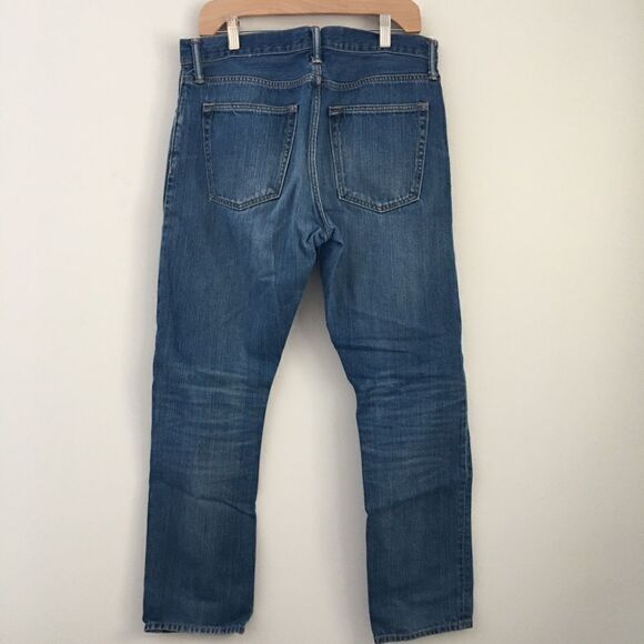 GAP Slim Dark Wash Distressed Coupe Etroite Jeans | Size 32 - Picture 8 of 9